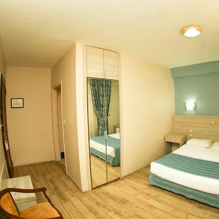 Ilion Hotel