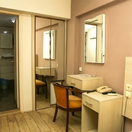 Ilion Hotel